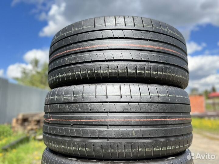 Pirelli P Zero PZ4 285/45 R21 и 315/40 R21