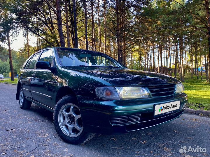 Nissan Almera 1.6 AT, 1996, 210 000 км