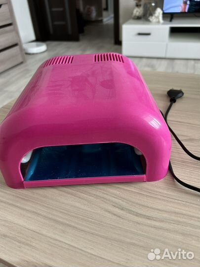 Лампа для ногтей