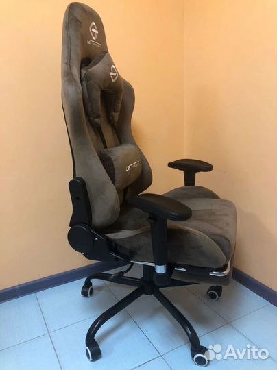 Кресло для игр. Игровое кресло с массажем