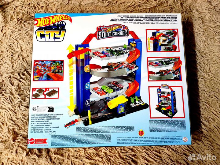 Игровой набор Hot Wheels Гараж GNL70