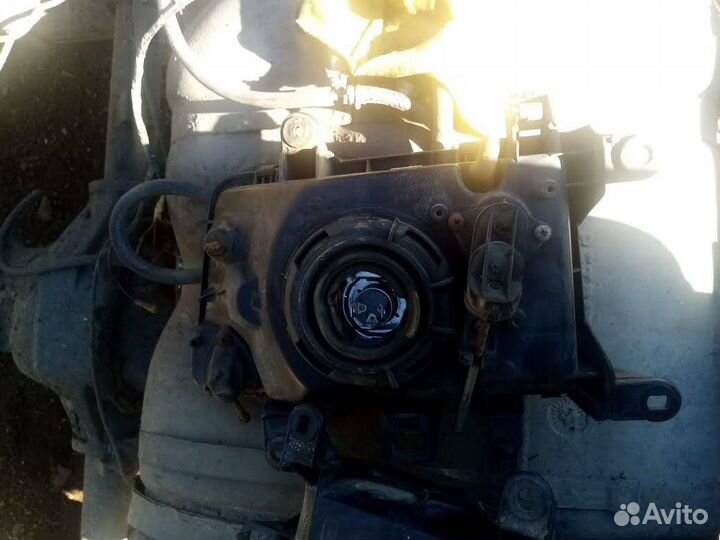 Фары Тойота форанер