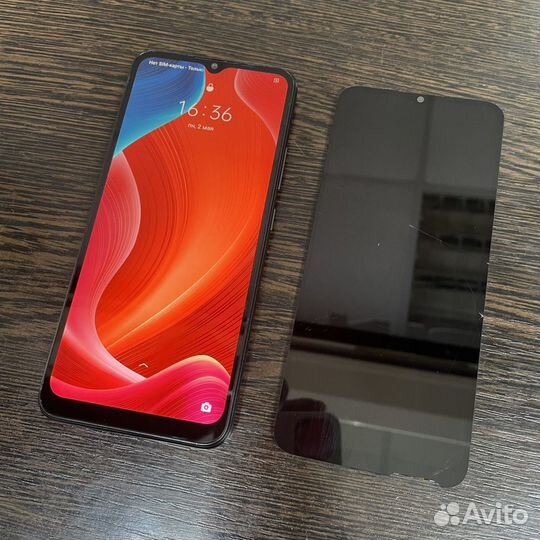 Замена Стекла / Переклейка Стекла Дисплея