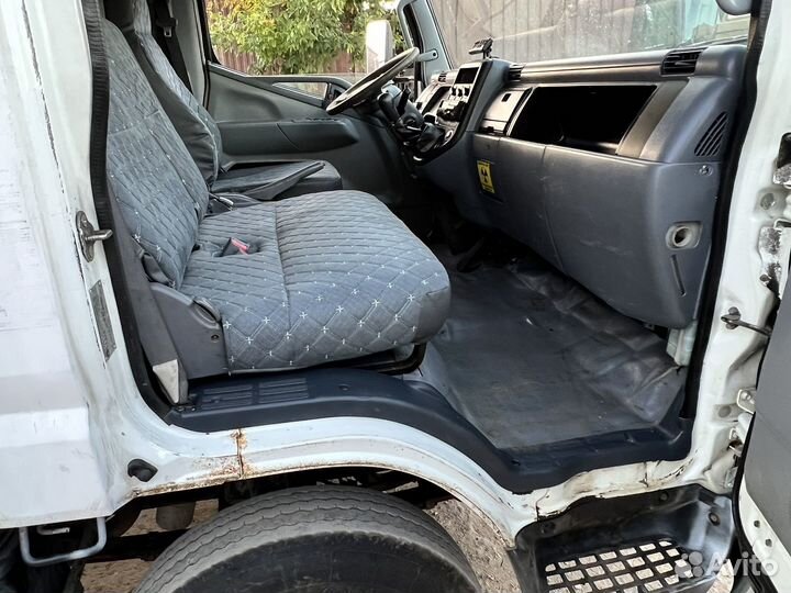 Mitsubishi Fuso Canter, 2010