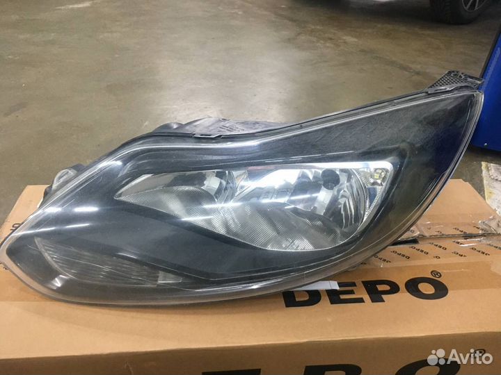 Фара левая Ford Focus 3