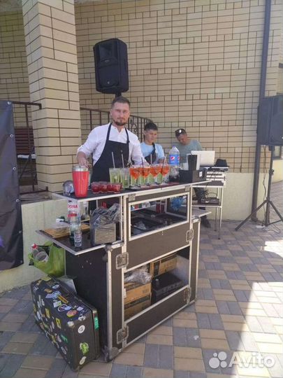 Бармен на мероприятие \ Заказать бармена