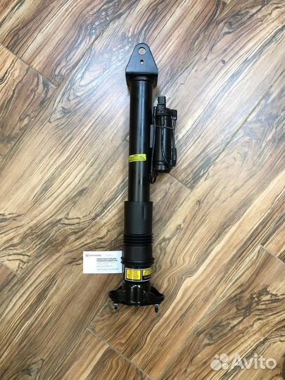 Задний амортизатор на Mercedes-benz ML A1663201930