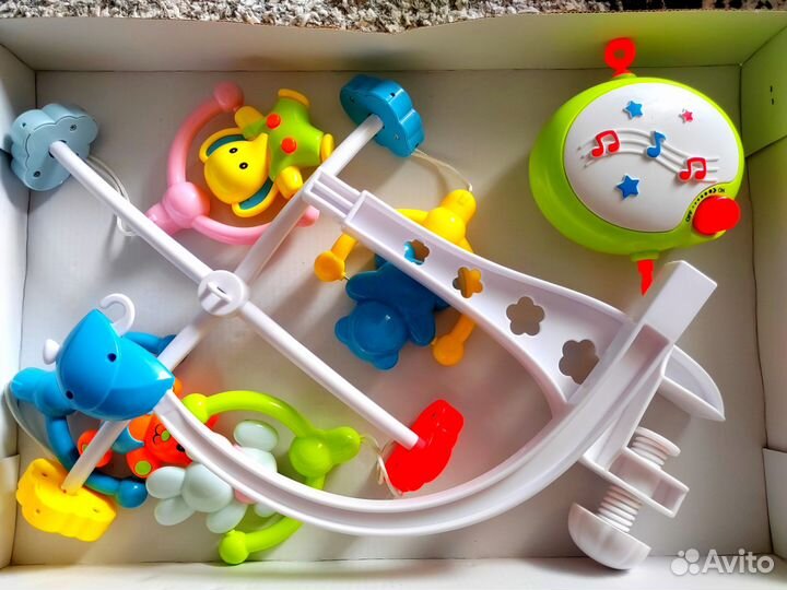 Развивающие игрушки мобиль каруселька