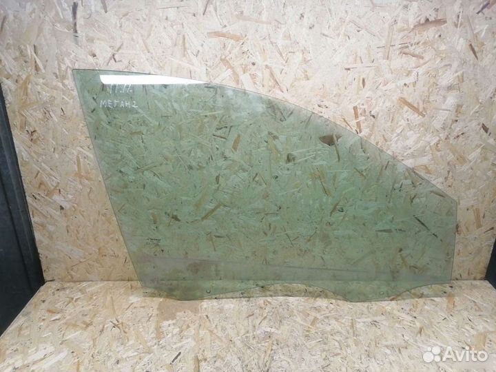 Стекло двери переднее правое Рено Меган 2