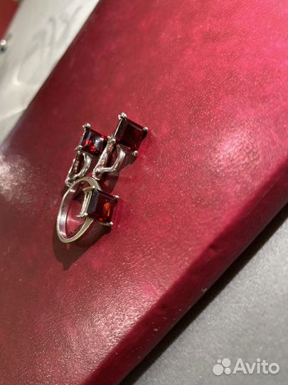 Кольцо и серьги