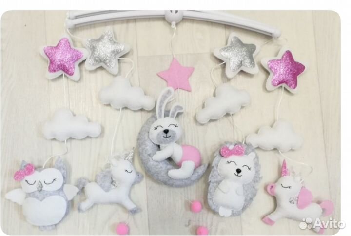 Музыкальный мобиль на кроватку новый