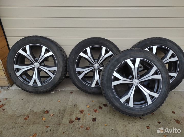 Hankook I'Pike RW11 235/55 R19