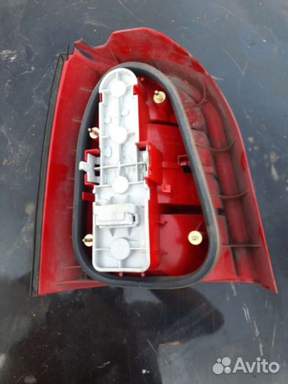 Фонарь правый Audi A4 B5 универсал