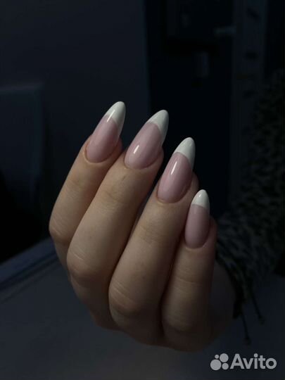 Маникюр с покрытием гель-лаком