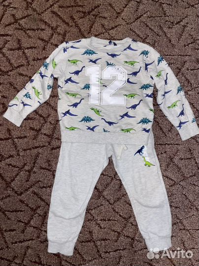 Костюм 104размер