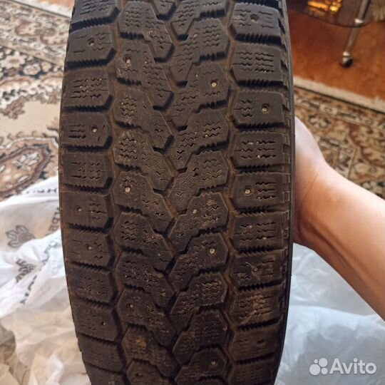 Yokohama IceGuard Stud IG65 175/70 R14