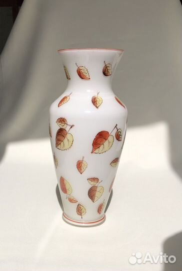 Ваза молочное стекло СССР