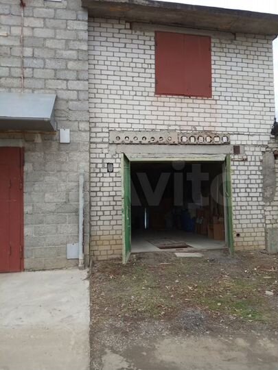 Гараж, > 30 м²