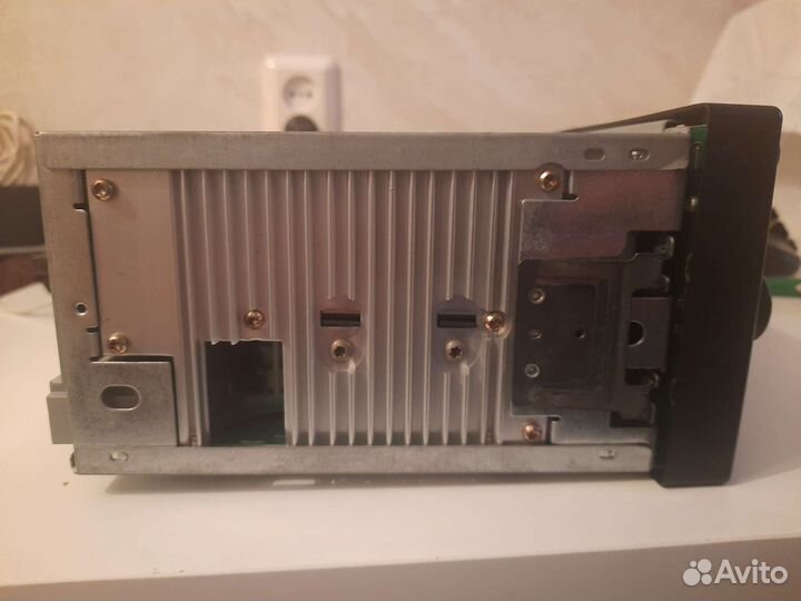 Штатная магнитола Ford Escape