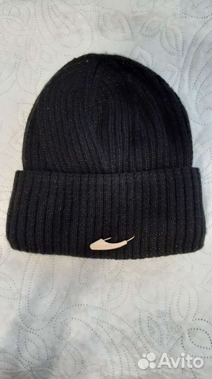 Шапка женская вязаная