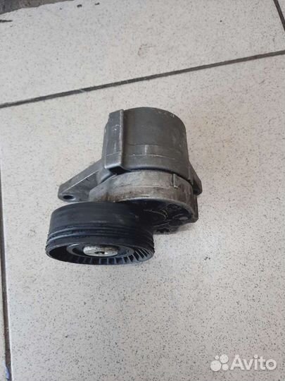 Натяжитель ремня на Вольво хс90 Volvo xc90