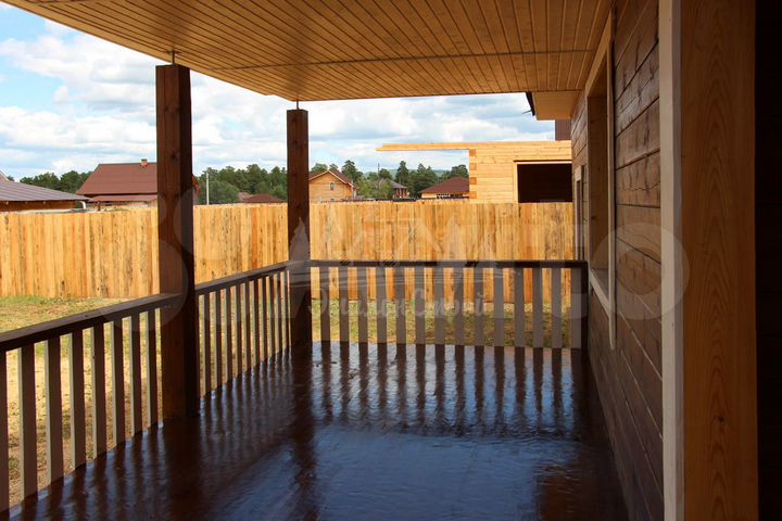 Дом 187 м² на участке 7,5 сот.