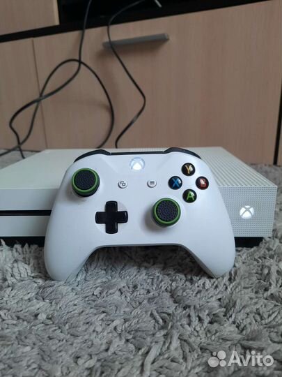 Xbox One s 1tb с играми