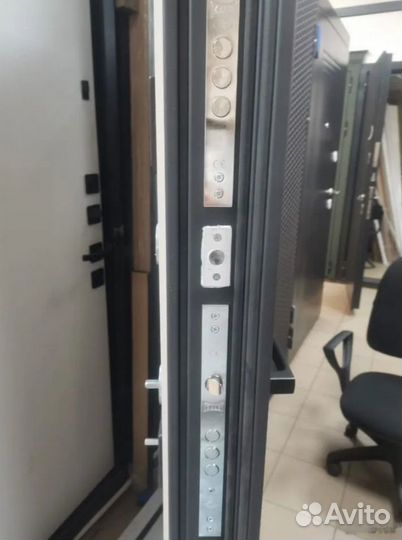 Дверь входная с терморазрывом для дома