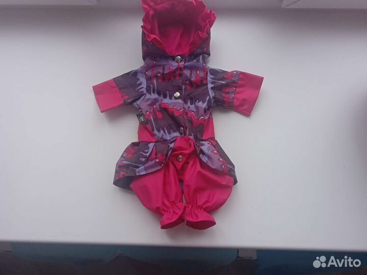 Комбинезон для маленькой собаки