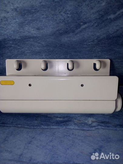 Сушилка для белья в ванную настенная