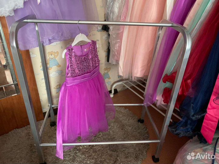 Вешалка стойка штанга для одежды