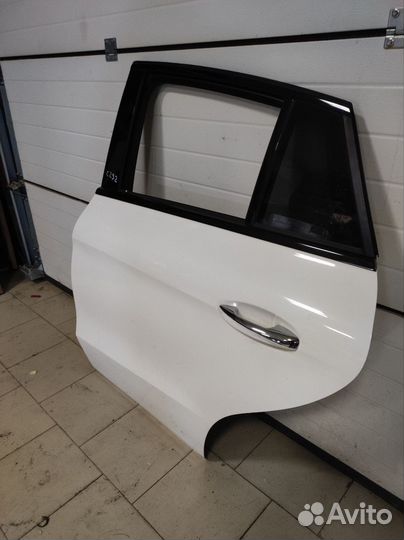 Дверь задняя левая Mercedes GLE c292