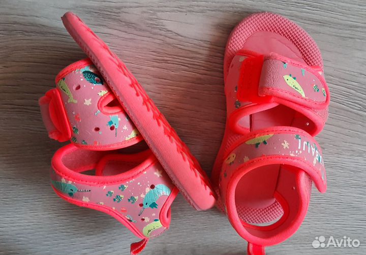 Сандалии на девочку