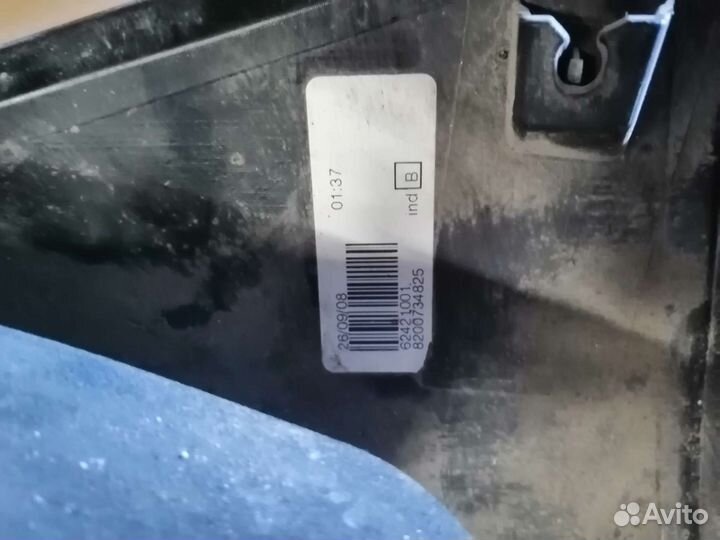 Фонарь задний левый Рено Сандеро