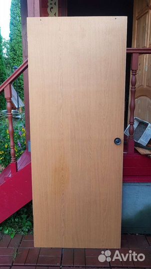 Дверь входная деревянная, дверь массив 2 шт. б/у