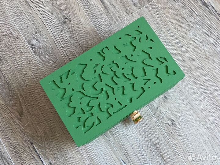 Шкатулка русной работы д/украшений, часов