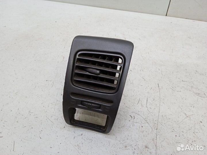 Дефлектор воздушный левый Subaru Legacy