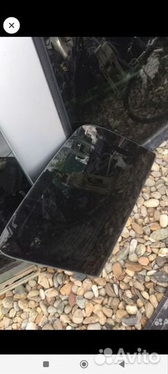 Mazda premacy 2003 стекло правон глухое заднее