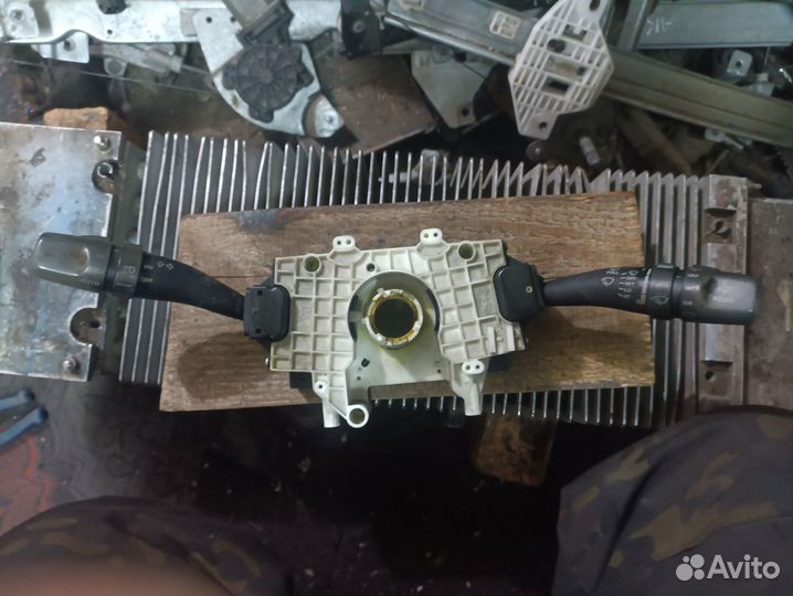 Подрулевой переключатель Kia Sorento 1