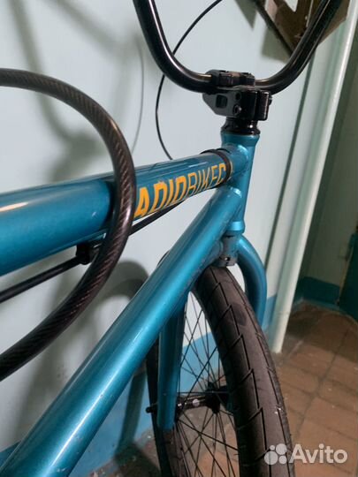 Трюковой велосипед BMX