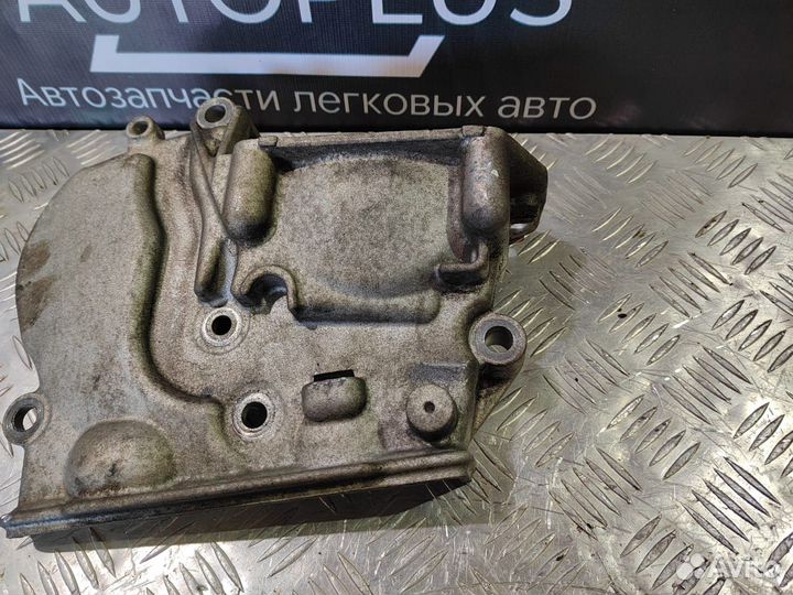 Крышка ремня грм Renault Laguna 1.8 F4P 774