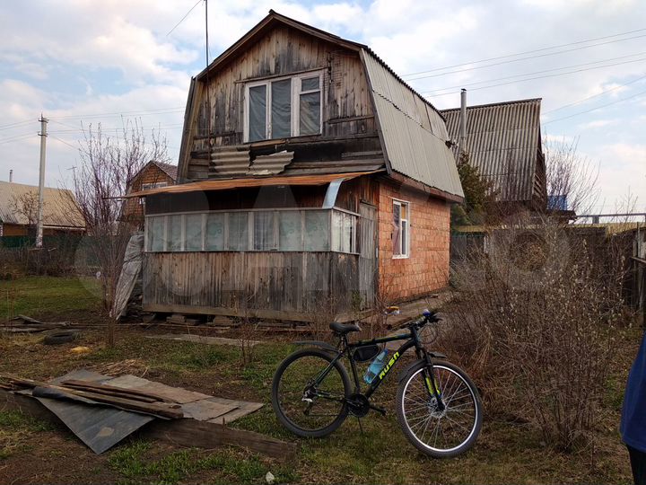 Дача 20 м² на участке 5 сот.