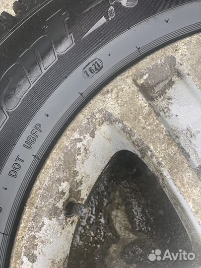 Комплект зимней резины на литых дисках