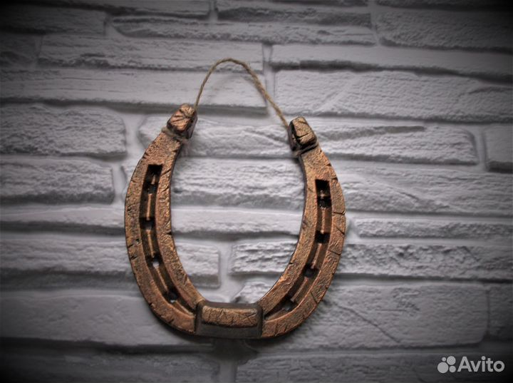 Подкова Подарок на новоселье оберег