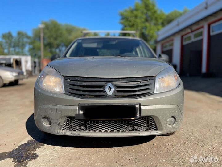 Привод правый левый Renault Sandero 1