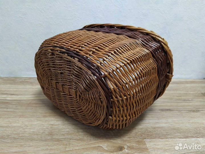 Плетеная корзина