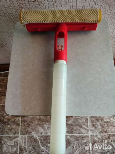 Щётка с распылителем для мытья