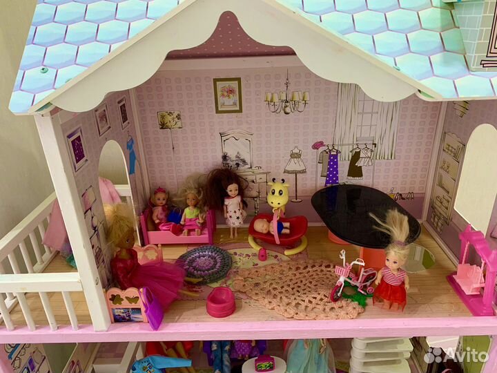 Домик кукольный