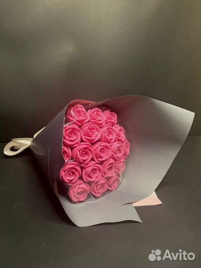 Розы из Белого Шоколада - 19 шт в Букете