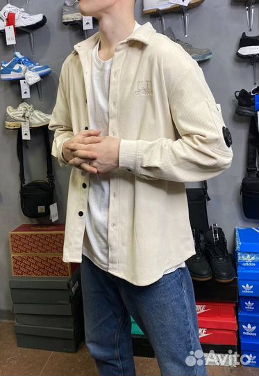 Мужская вельветовая рубашка: для уверенности